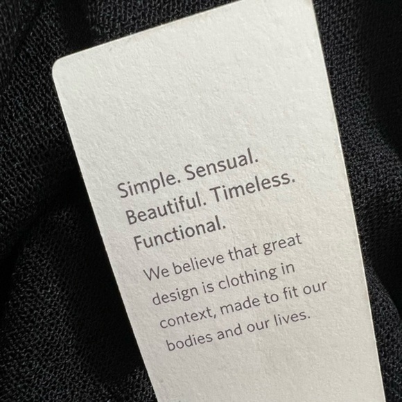 Eileen Fisher size XS black gossamer crepe poncho - Picture 8 of 10